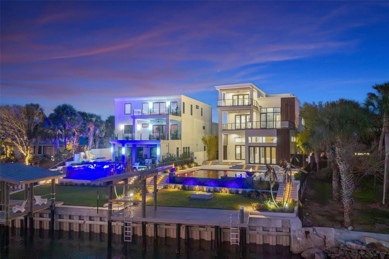 1194 N Peninsula Avenue, New Smyrna Beach, FL 32169 Photo