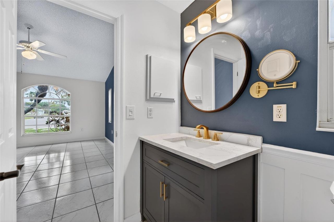 5644 29th Street Circle E, Bradenton, FL 34203 Photo