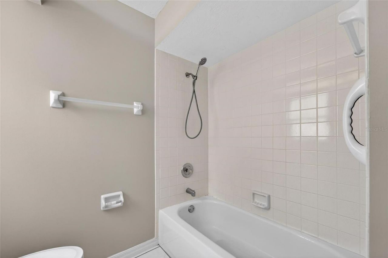 5644 29th Street Circle E, Bradenton, FL 34203 Photo