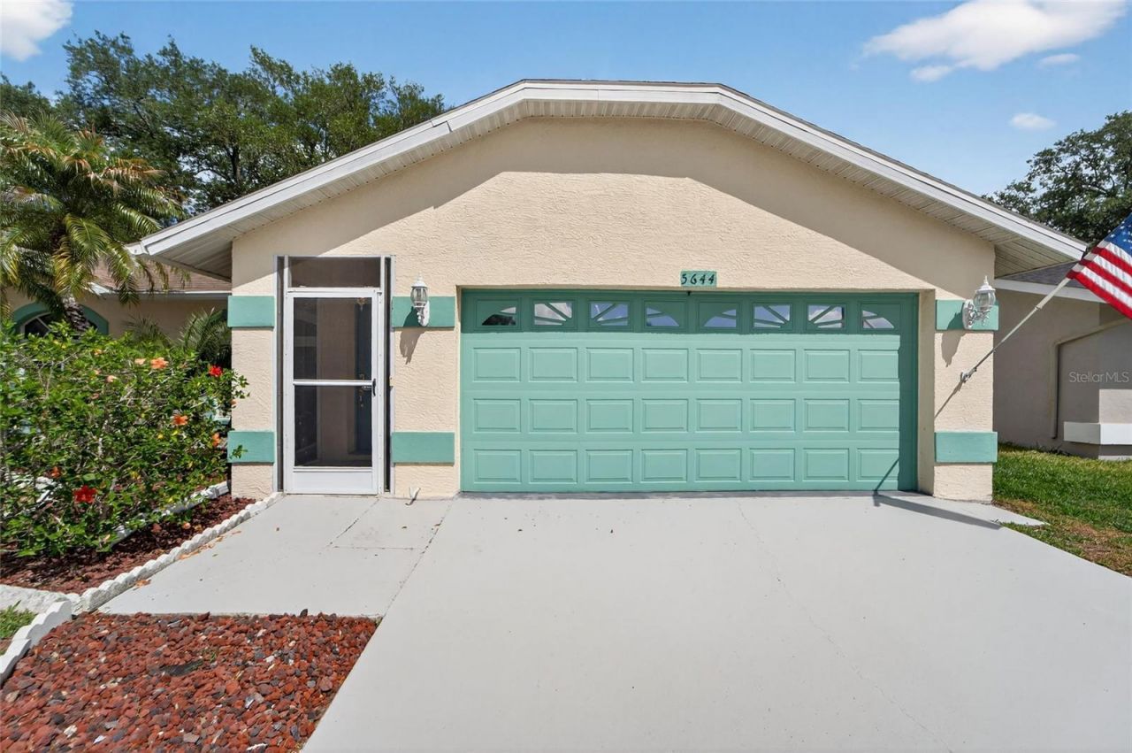 5644 29th Street Circle E, Bradenton, FL 34203 Photo