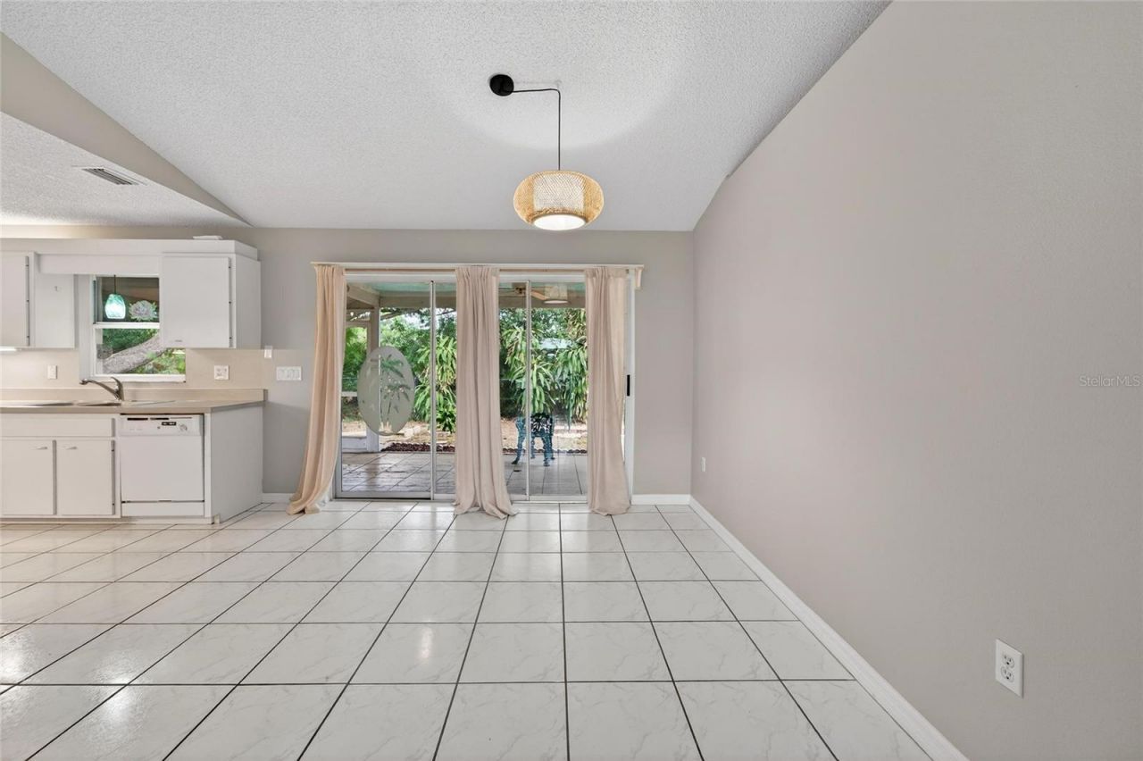 5644 29th Street Circle E, Bradenton, FL 34203 Photo