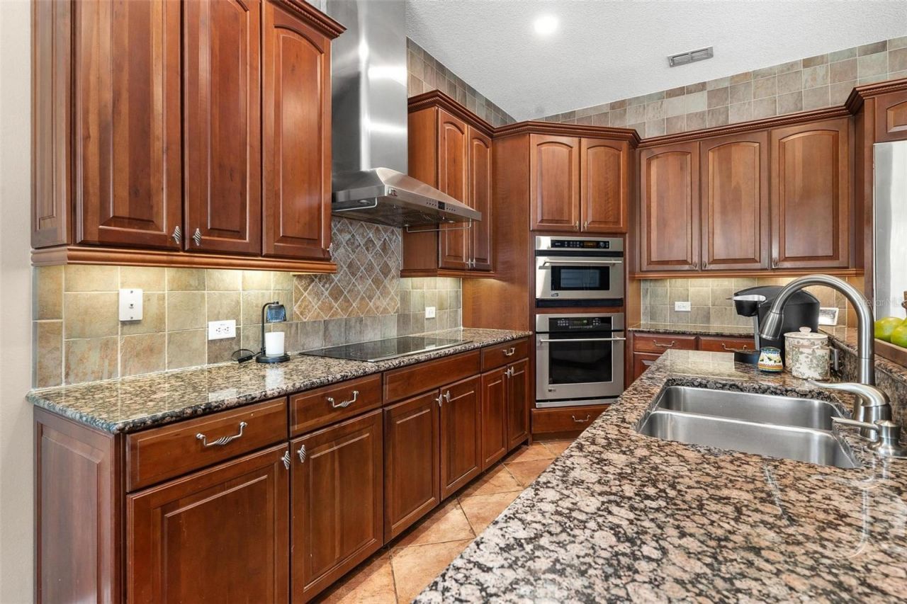 3001 Isola Bella Boulevard, Mount Dora, FL 32757 Photo