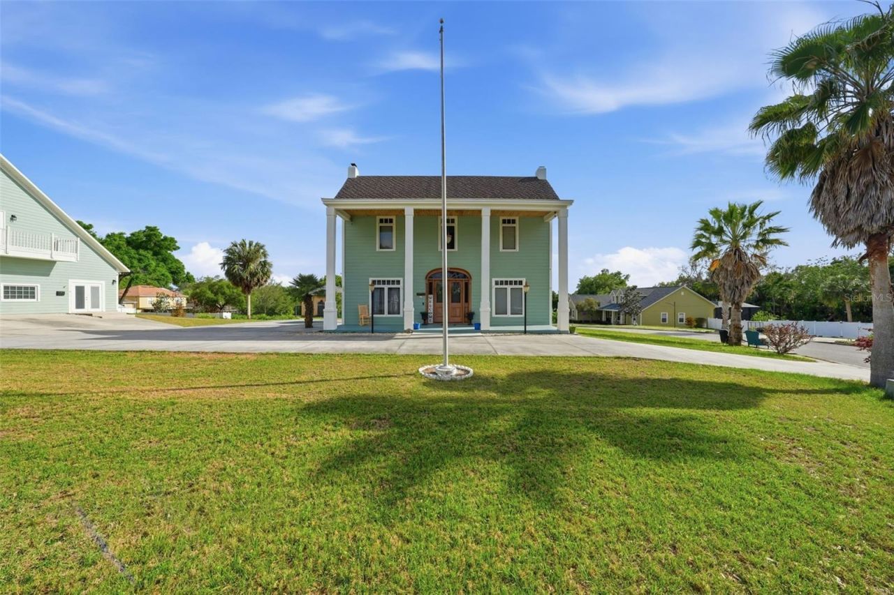 835 Butch Cassidy Lane , Eustis, FL 32726 Photo