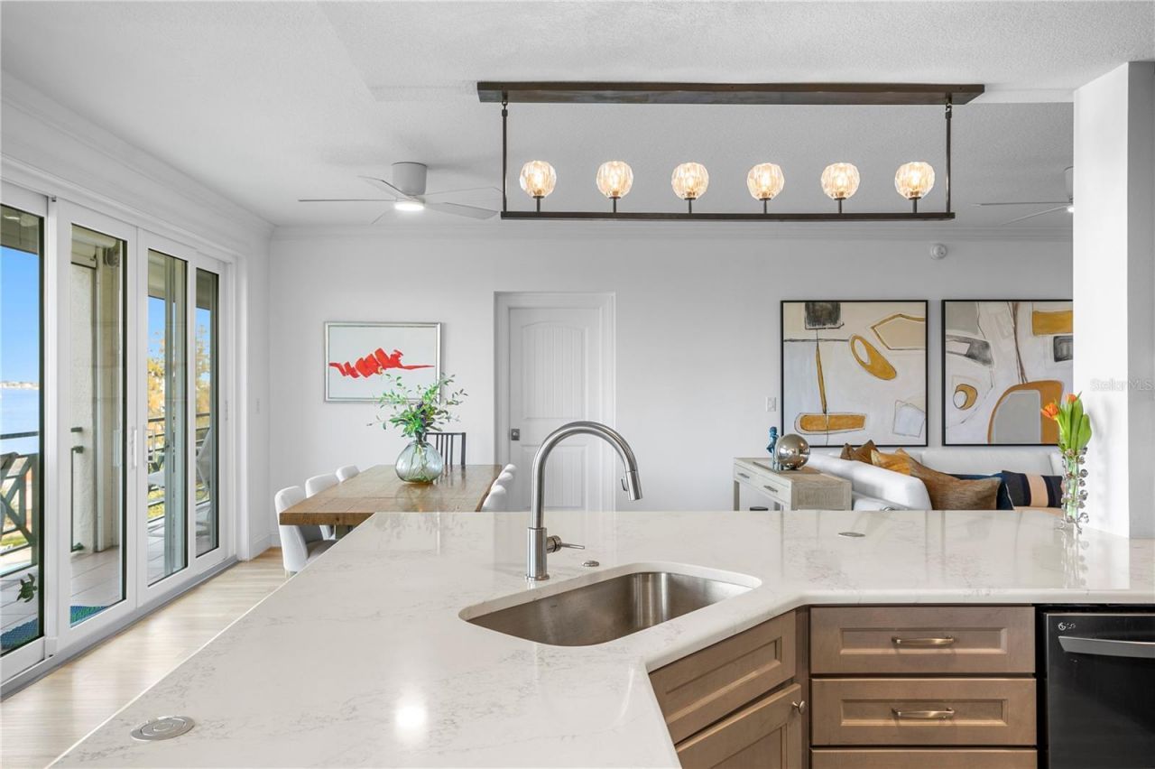 4780 Dolphin Cay Lane S, Unit 404, Saint Petersburg, FL 33711 Photo