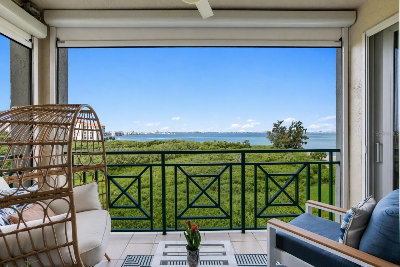 4780 Dolphin Cay Lane S, Unit 404, Saint Petersburg, FL 33711 Photo