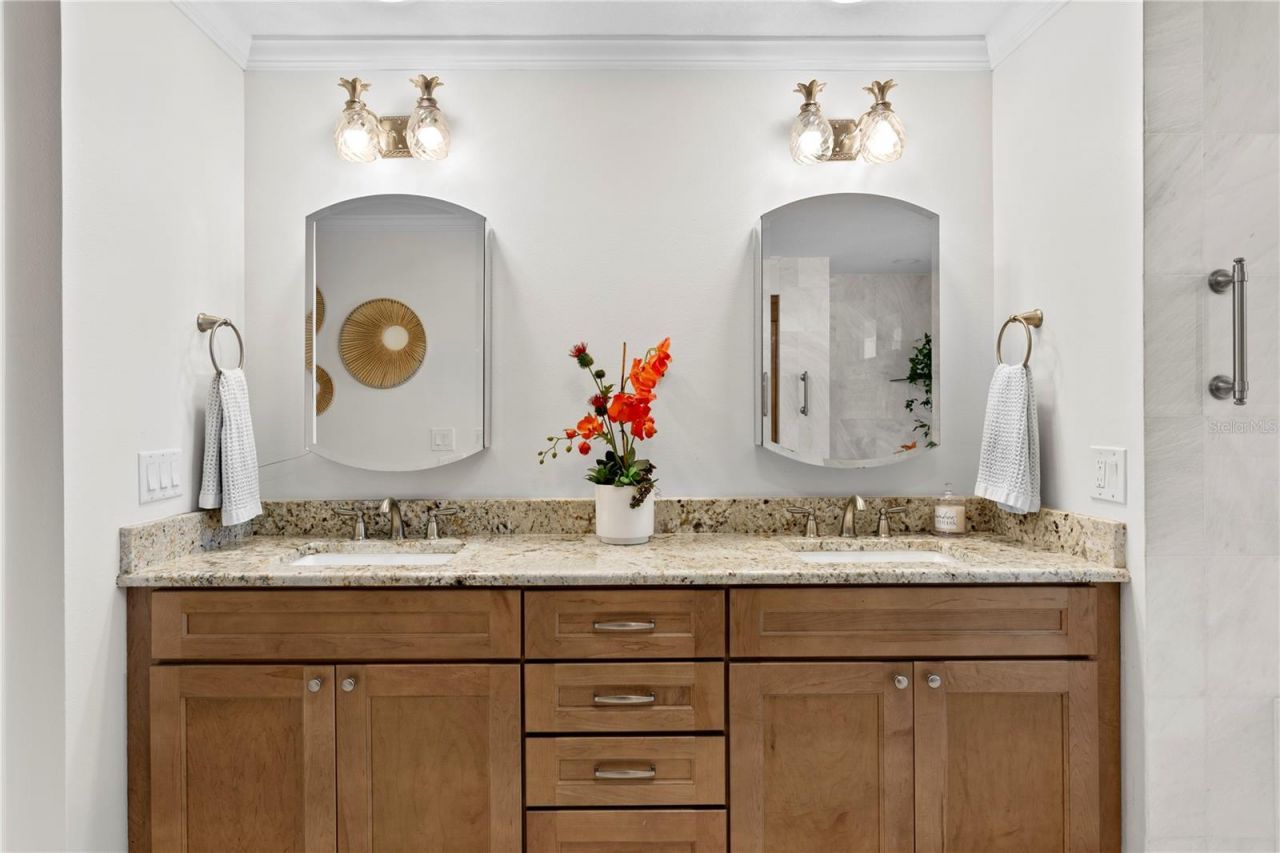 4780 Dolphin Cay Lane S, Unit 404, Saint Petersburg, FL 33711 Photo