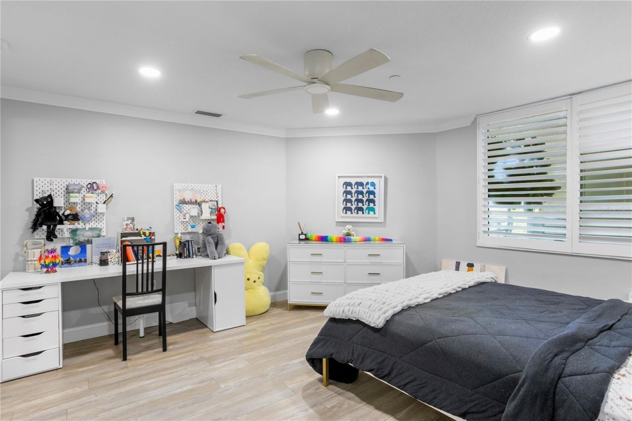 4780 Dolphin Cay Lane S, Unit 404, Saint Petersburg, FL 33711 Photo