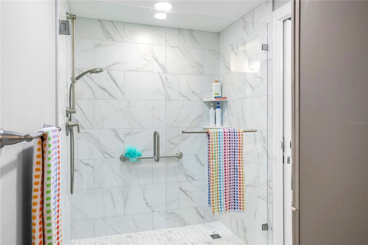 4780 Dolphin Cay Lane S, Unit 404, Saint Petersburg, FL 33711 Photo