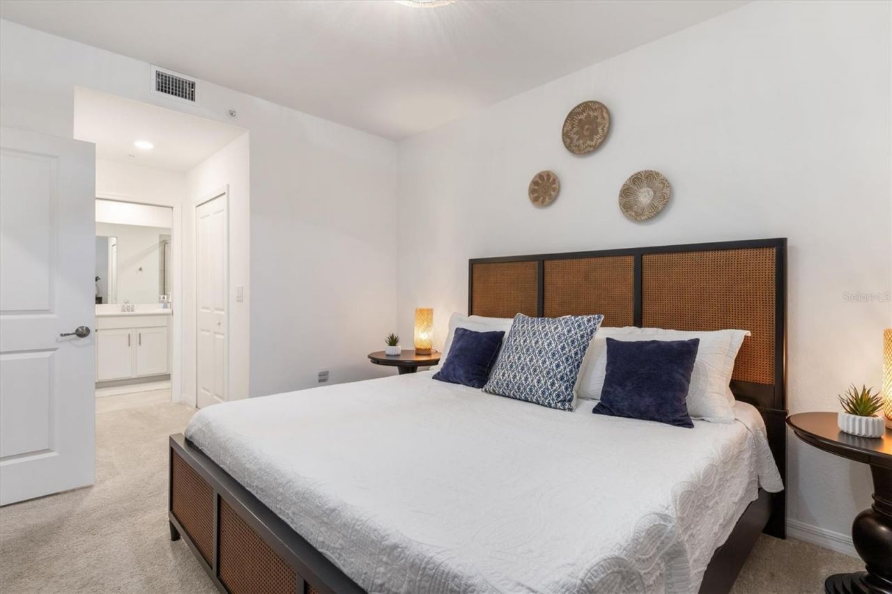 12180 Wellen Golf Street , Unit 207, Venice, FL 34293 Photo