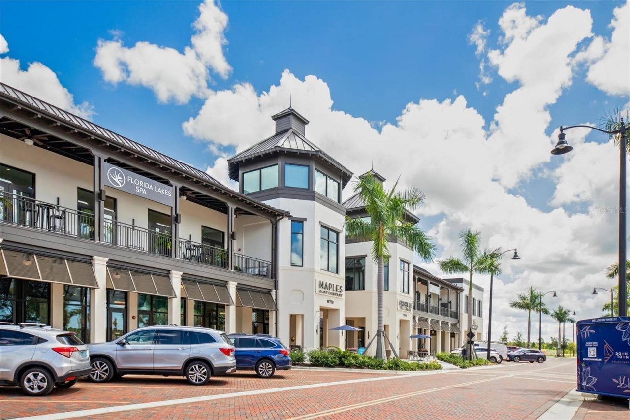 12180 Wellen Golf Street , Unit 207, Venice, FL 34293 Photo