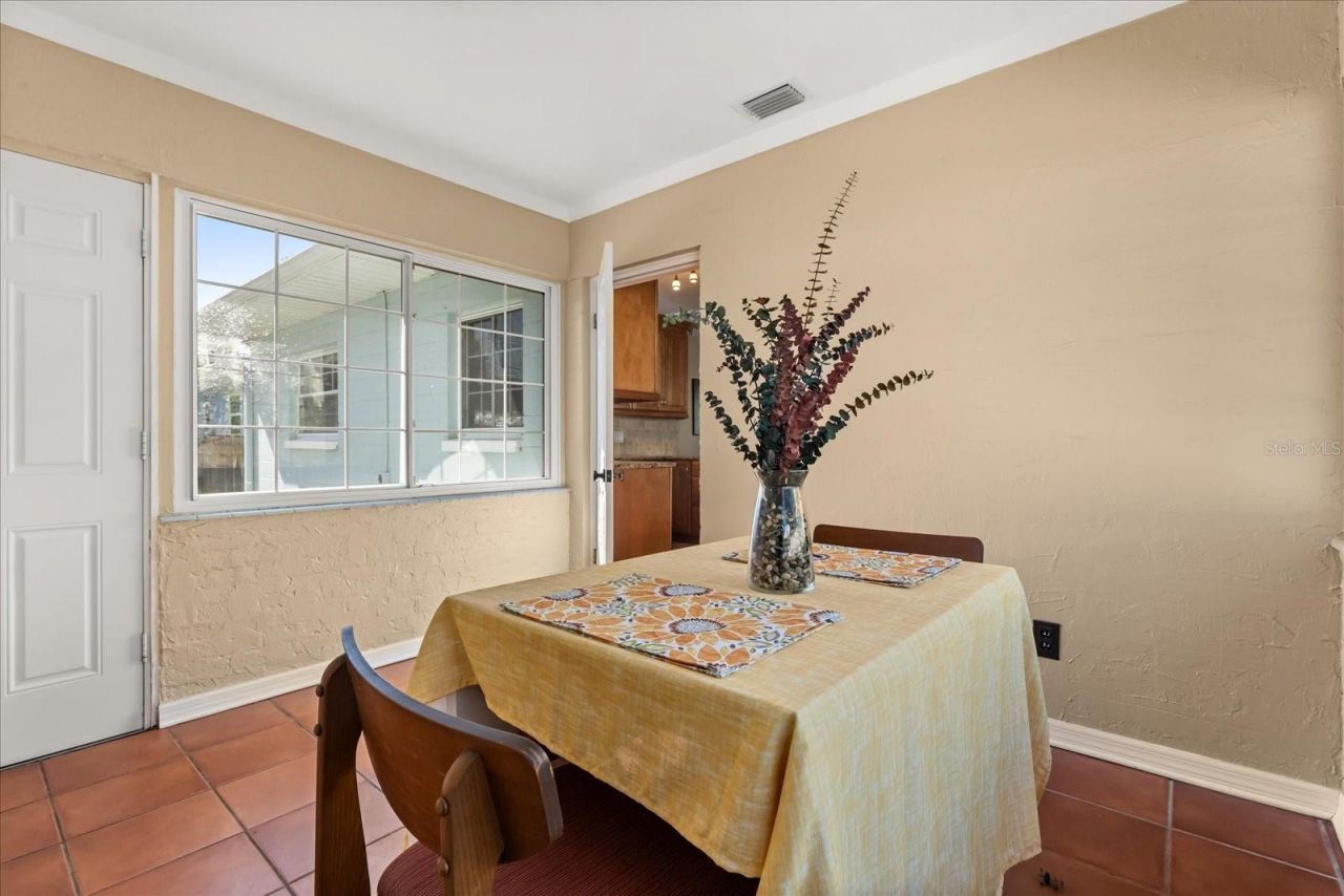 4237 Dr Martin Luther King Jr Street N, Saint Petersburg, FL 33703 Photo