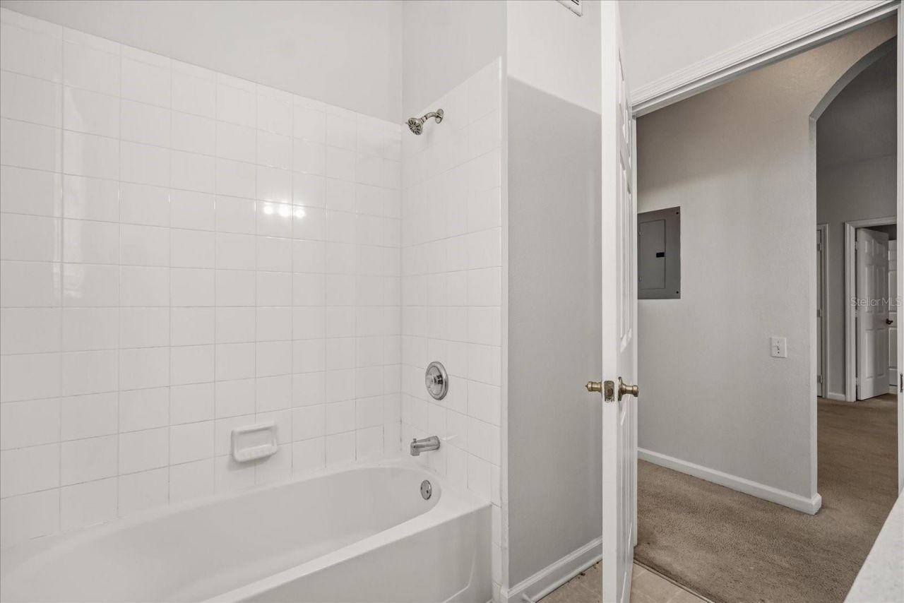 8101 Coconut Palm Way , Unit 205, Kissimmee, FL 34747 Photo