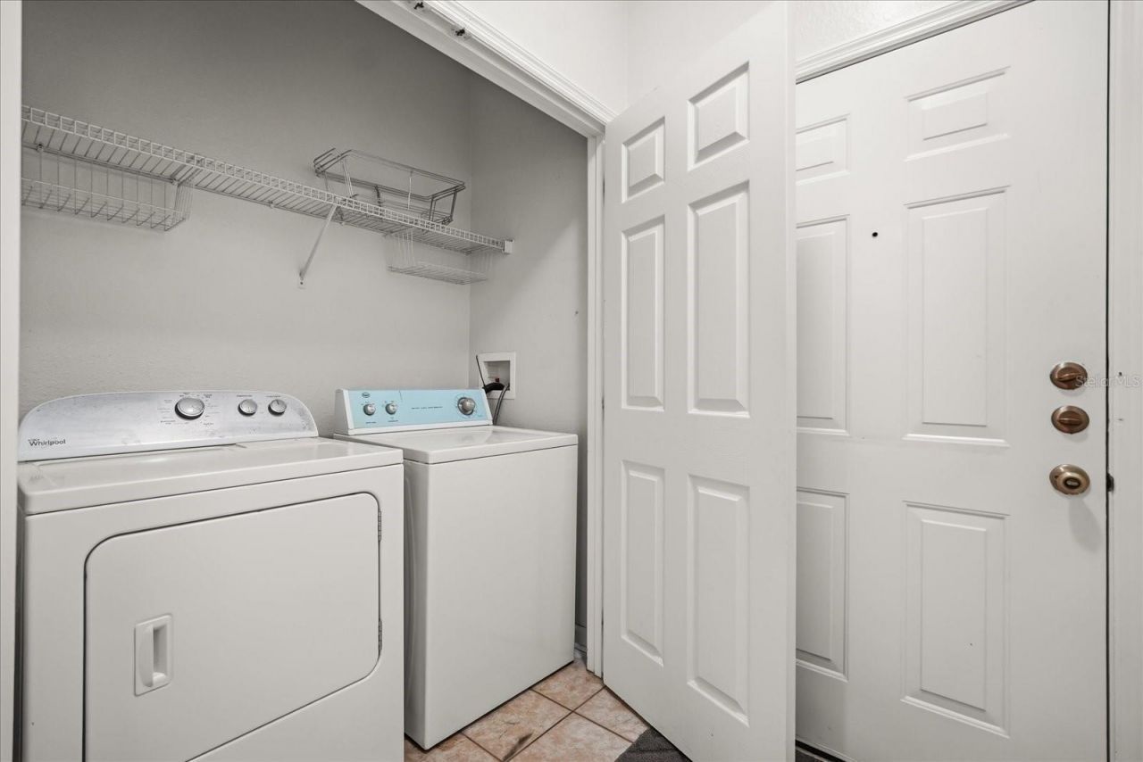 8101 Coconut Palm Way , Unit 205, Kissimmee, FL 34747 Photo