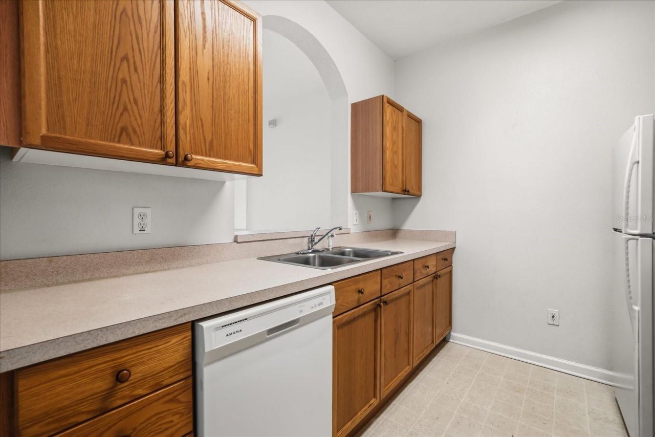 8101 Coconut Palm Way , Unit 205, Kissimmee, FL 34747 Photo