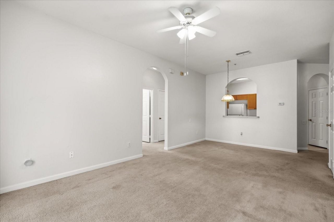 8101 Coconut Palm Way , Unit 205, Kissimmee, FL 34747 Photo