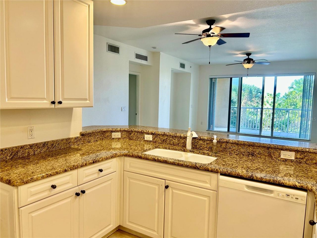 261 Minorca Beach Way, Unit 203, New Smyrna Beach, FL 32169 Photo