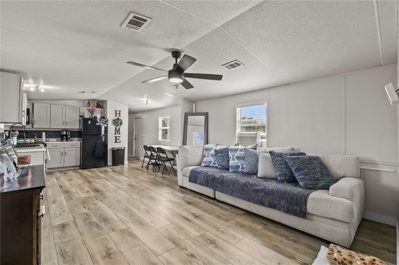 3834 Hixon Avenue , Saint Cloud, FL 34772 Photo