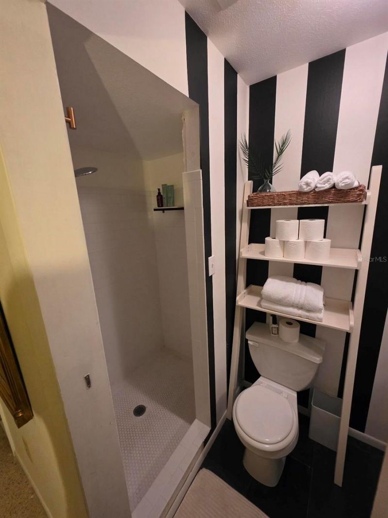 4718 Crystal Avenue , Sarasota, FL 34231 Photo