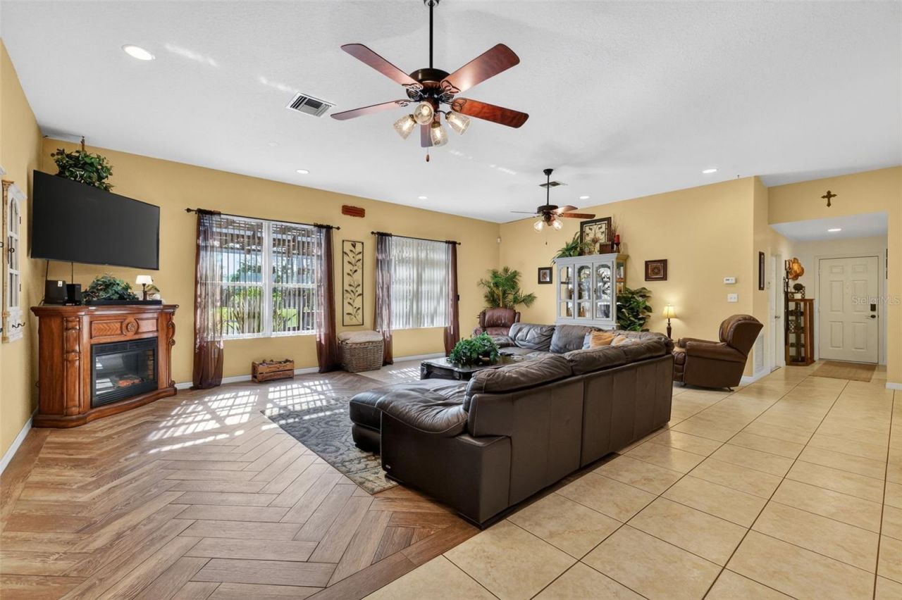 19703 Twin Ponds Road, Umatilla, FL 32784 Photo