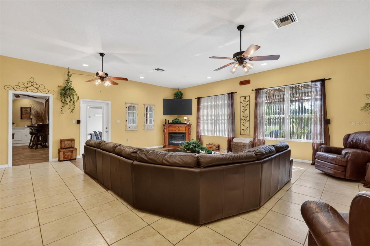 19703 Twin Ponds Road, Umatilla, FL 32784 Photo