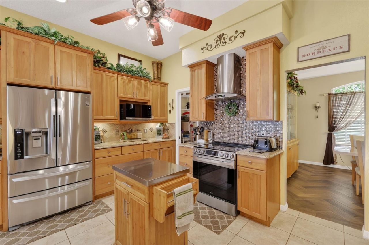 19703 Twin Ponds Road, Umatilla, FL 32784 Photo