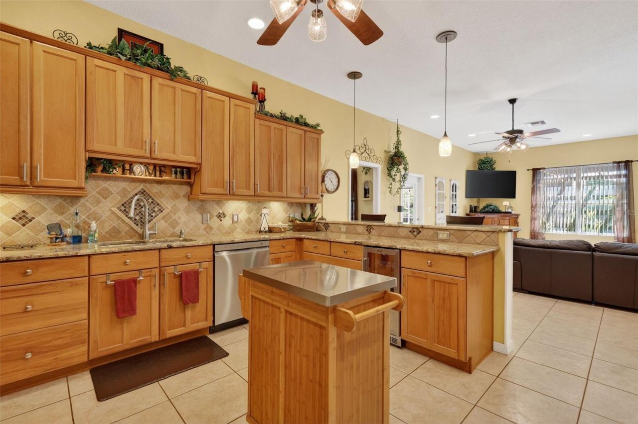 19703 Twin Ponds Road, Umatilla, FL 32784 Photo