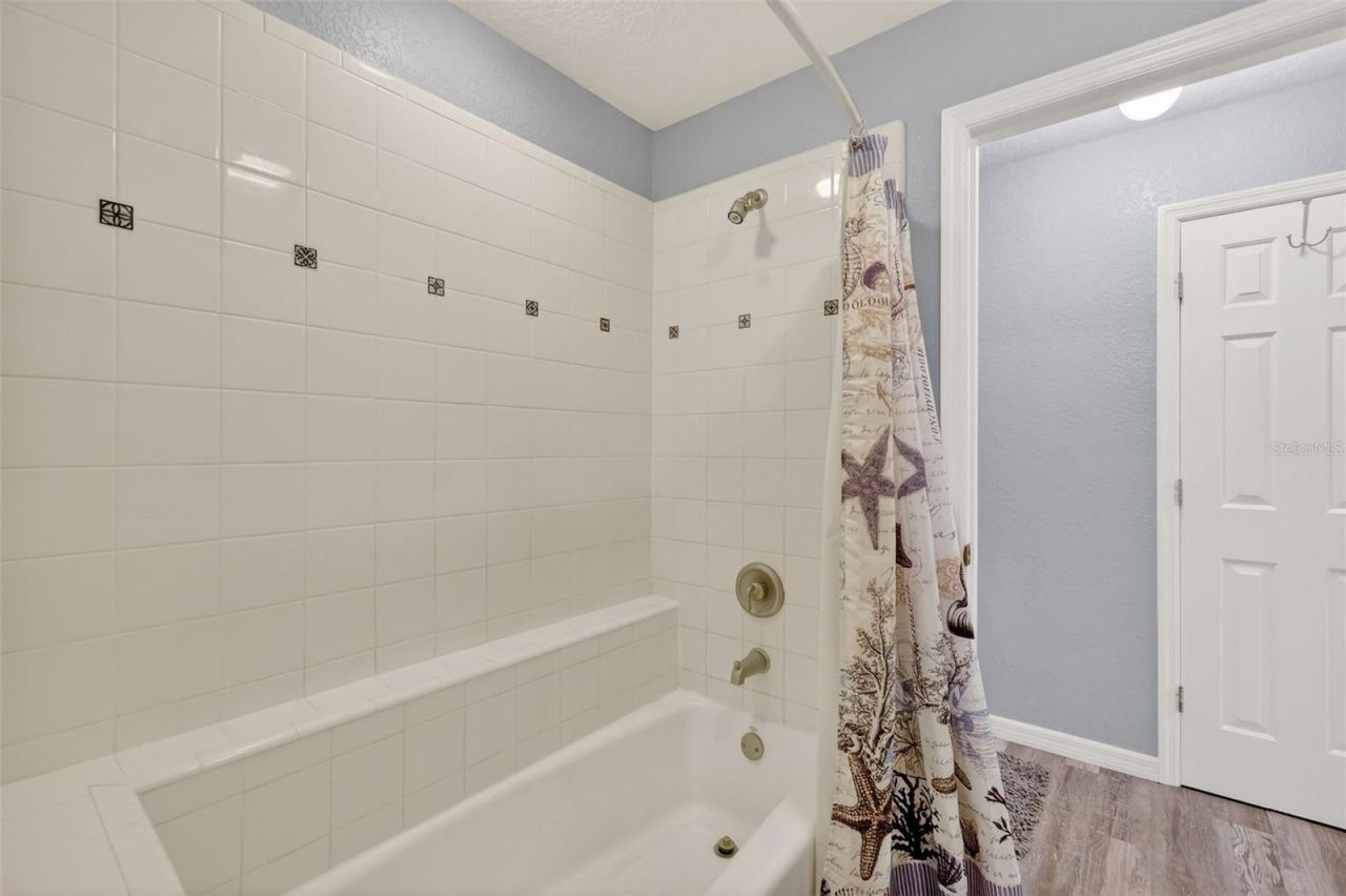 19703 Twin Ponds Road, Umatilla, FL 32784 Photo