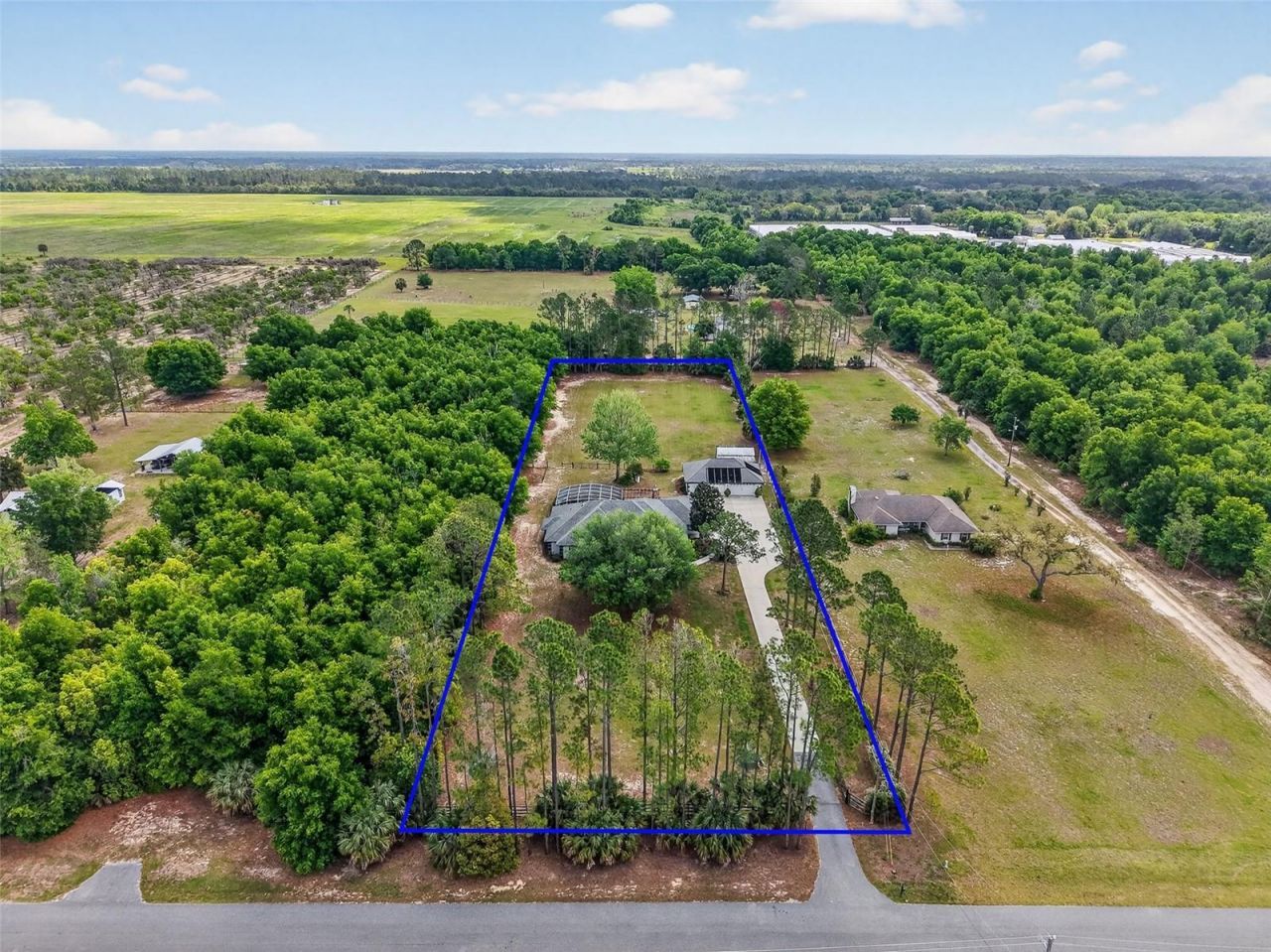 19703 Twin Ponds Road, Umatilla, FL 32784 Photo