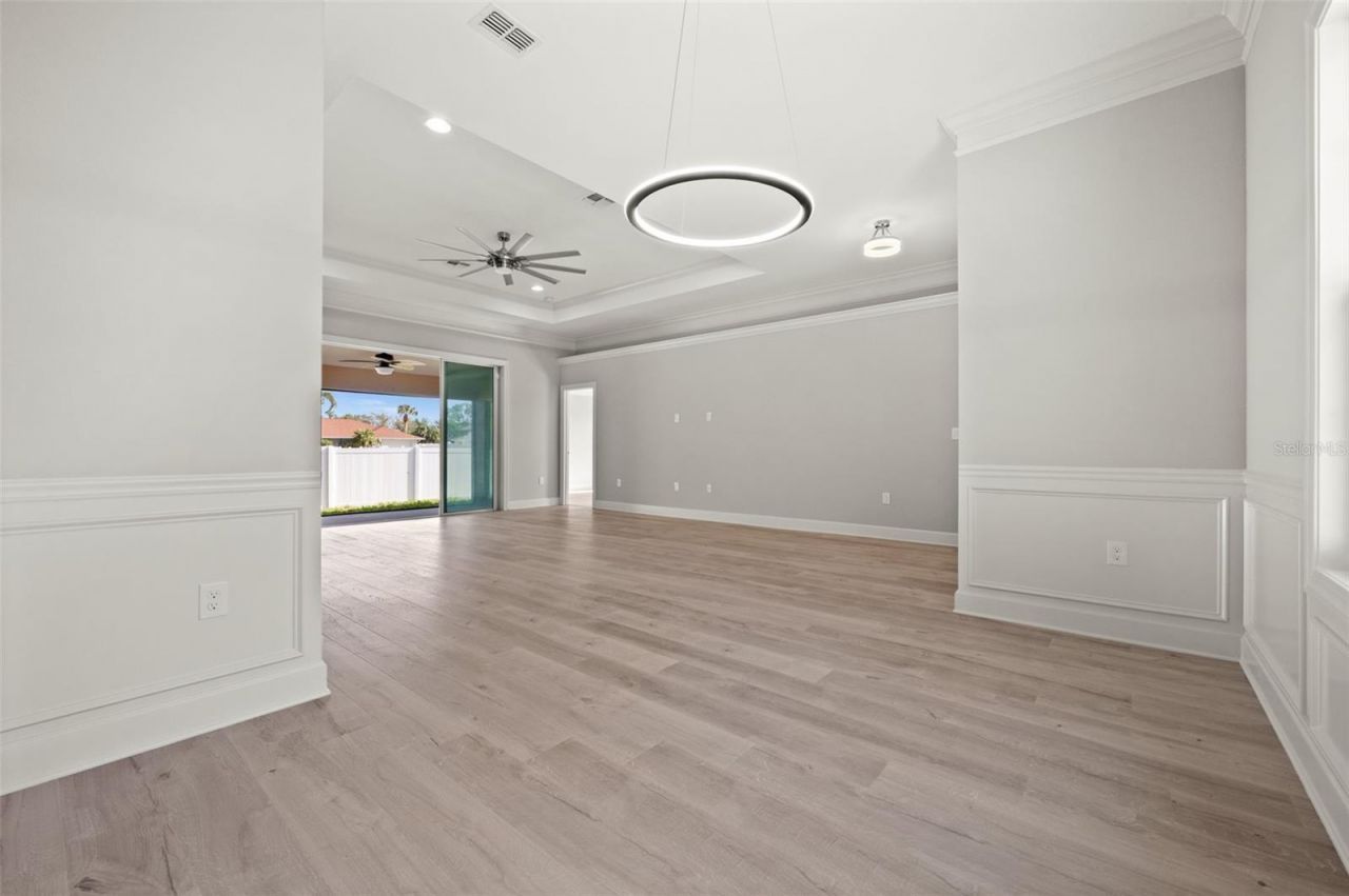 1056 Tampa Road , Venice, FL 34293 Photo