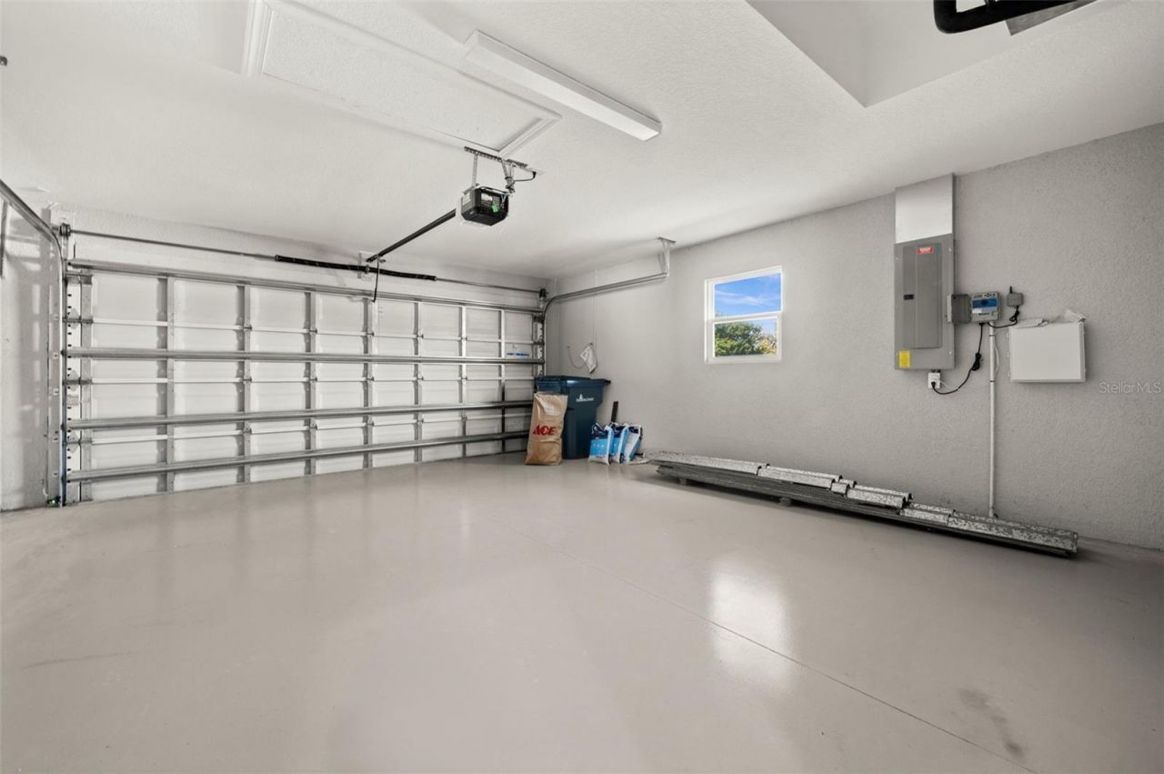 1056 Tampa Road , Venice, FL 34293 Photo