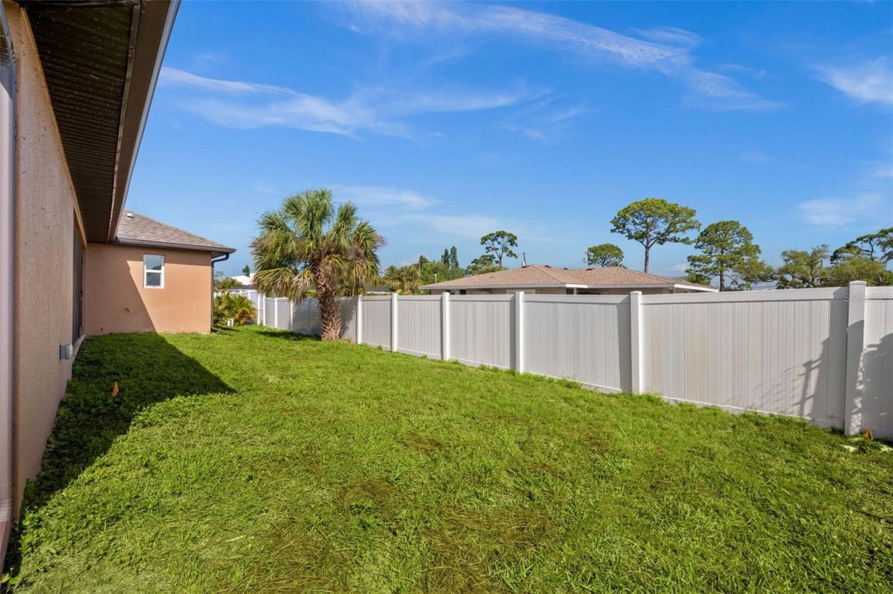 1056 Tampa Road , Venice, FL 34293 Photo