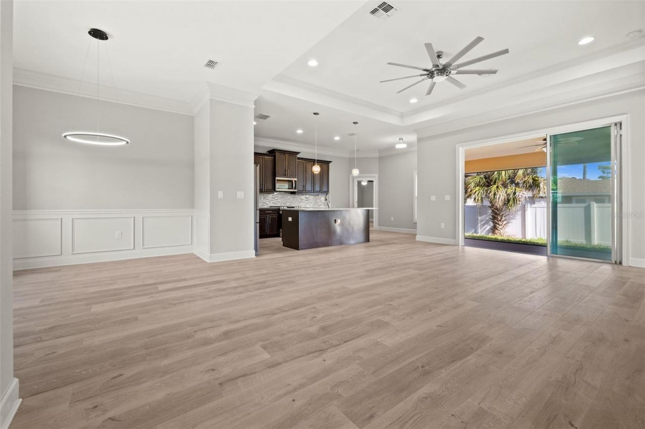 1056 Tampa Road , Venice, FL 34293 Photo