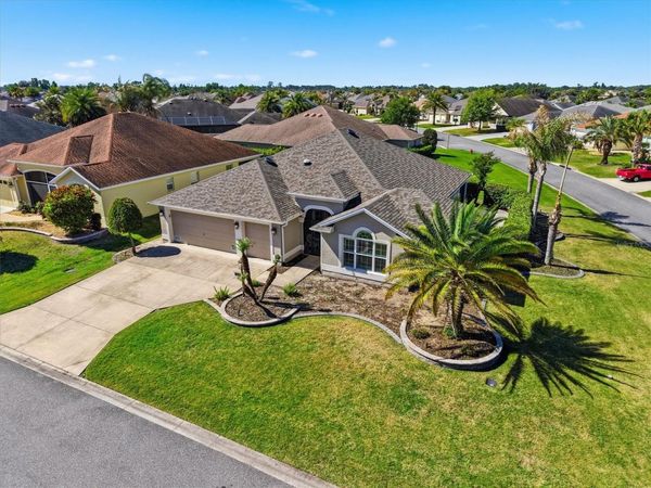 1424 WALNUT WAY , THE VILLAGES, FL 32163