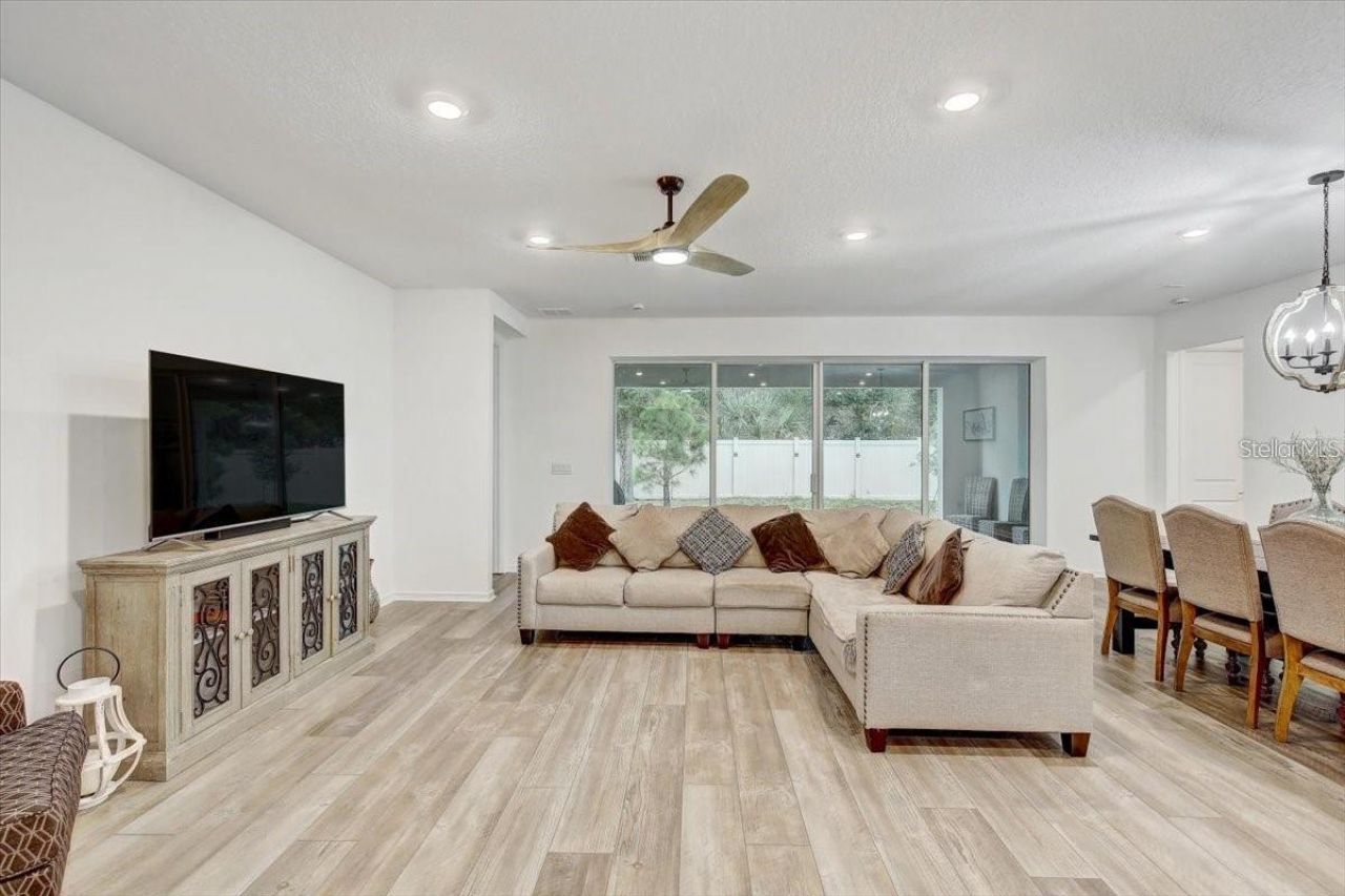 2824 Quail Crest Court , Valrico, FL 33594 Photo