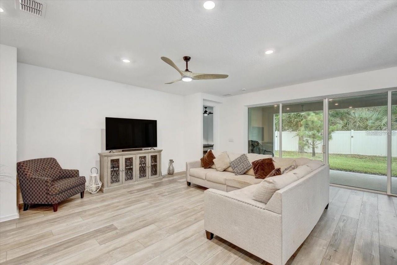 2824 Quail Crest Court , Valrico, FL 33594 Photo