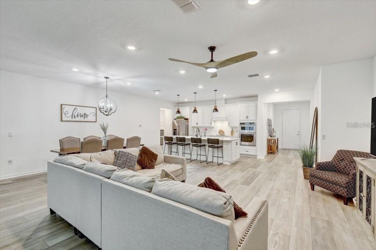 2824 Quail Crest Court , Valrico, FL 33594 Photo