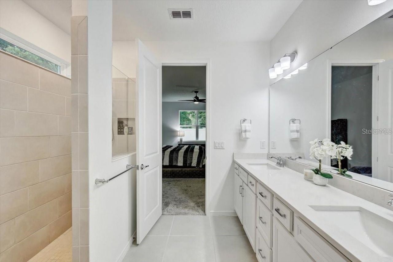 2824 Quail Crest Court , Valrico, FL 33594 Photo