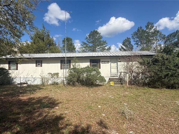 28520 HOLLY AVENUE, PAISLEY, FL 32767