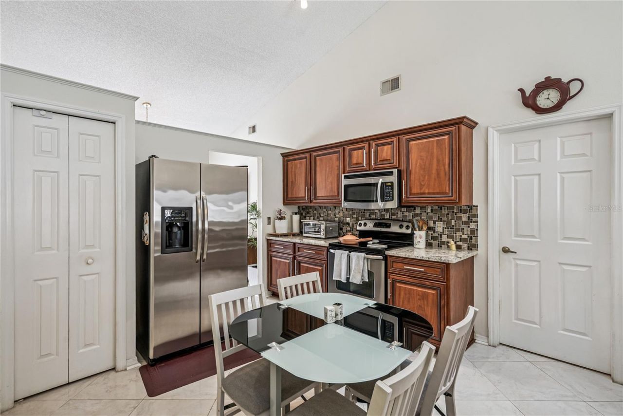 11715 Oxfordshire Place , Orlando, FL 32824 Photo