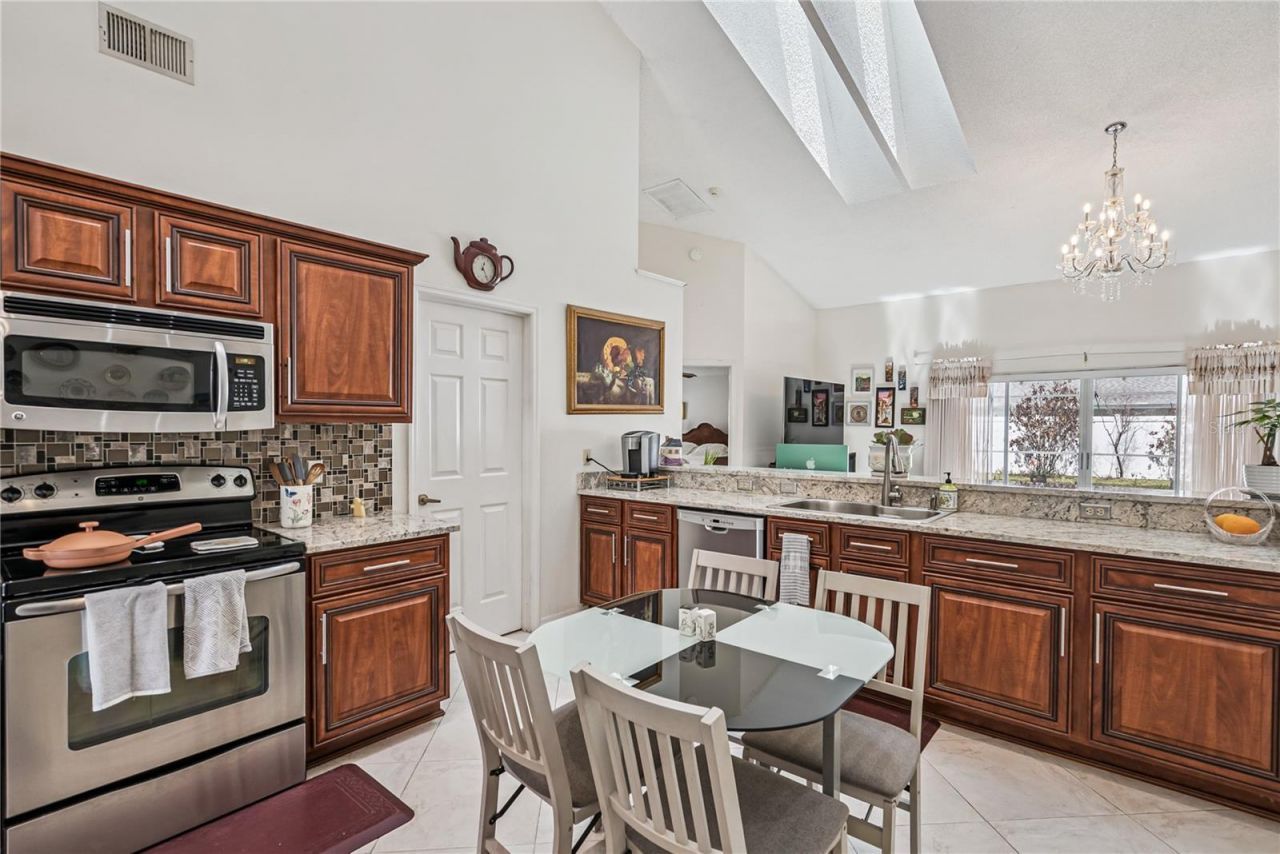 11715 Oxfordshire Place , Orlando, FL 32824 Photo