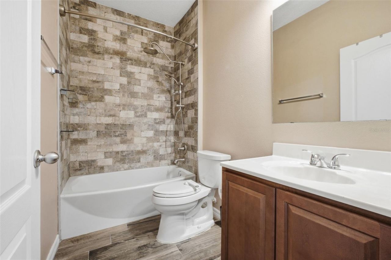 202 Colonial Pine Lane , Minneola, FL 34715 Photo