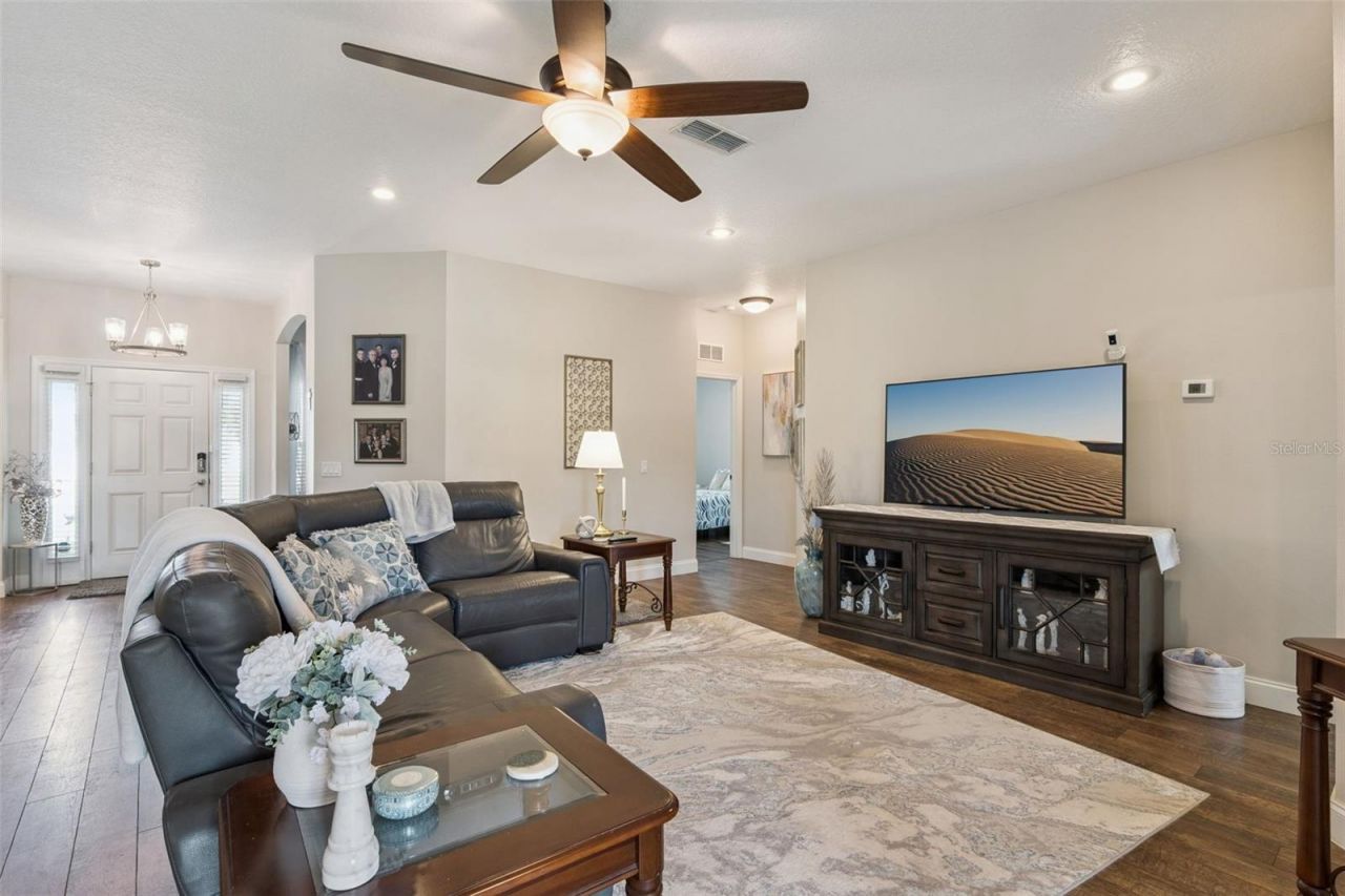 703 Cypress Oak Circle , Deland, FL 32720 Photo