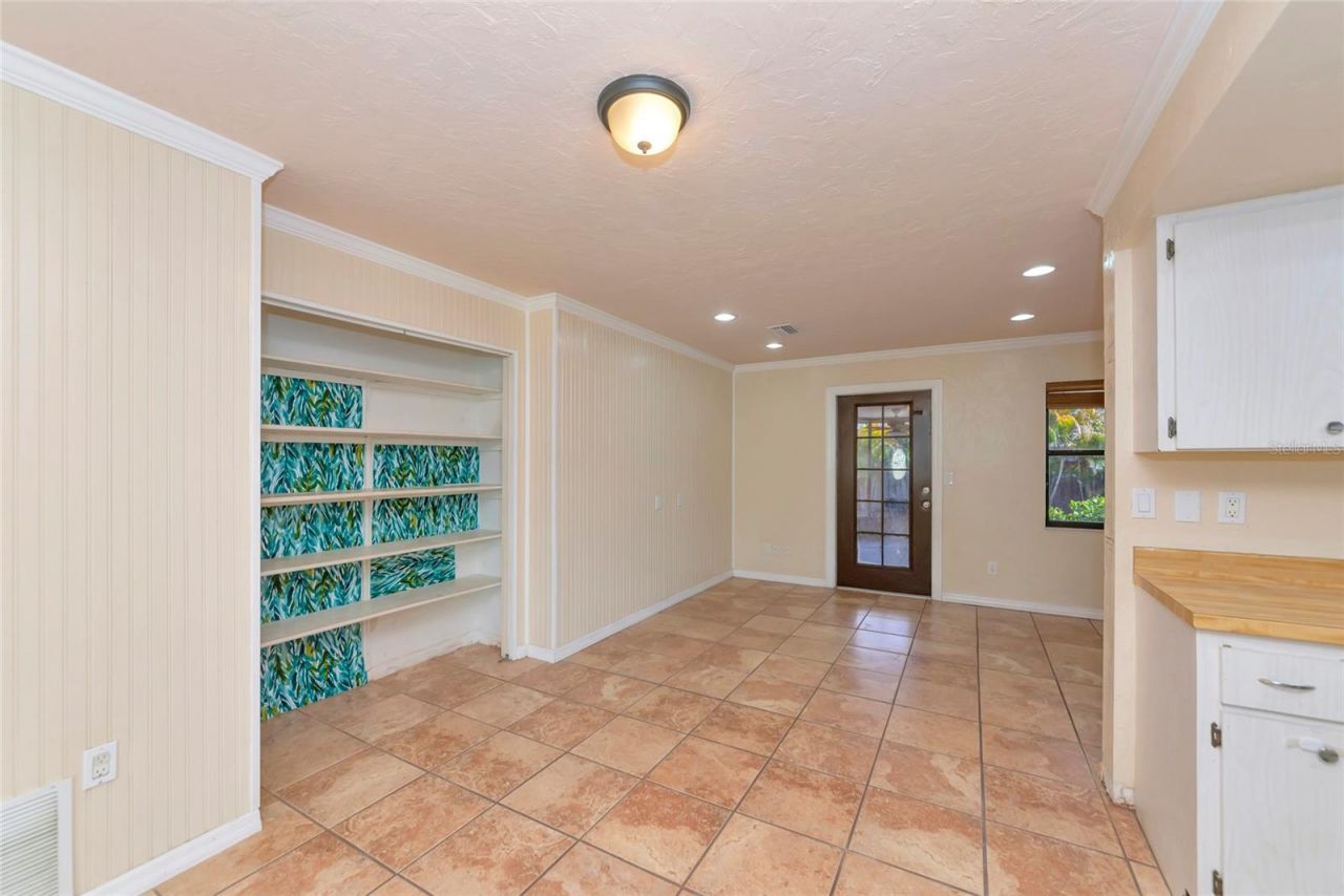 2529 Golden Poinciana Place , Sarasota, FL 34232 Photo