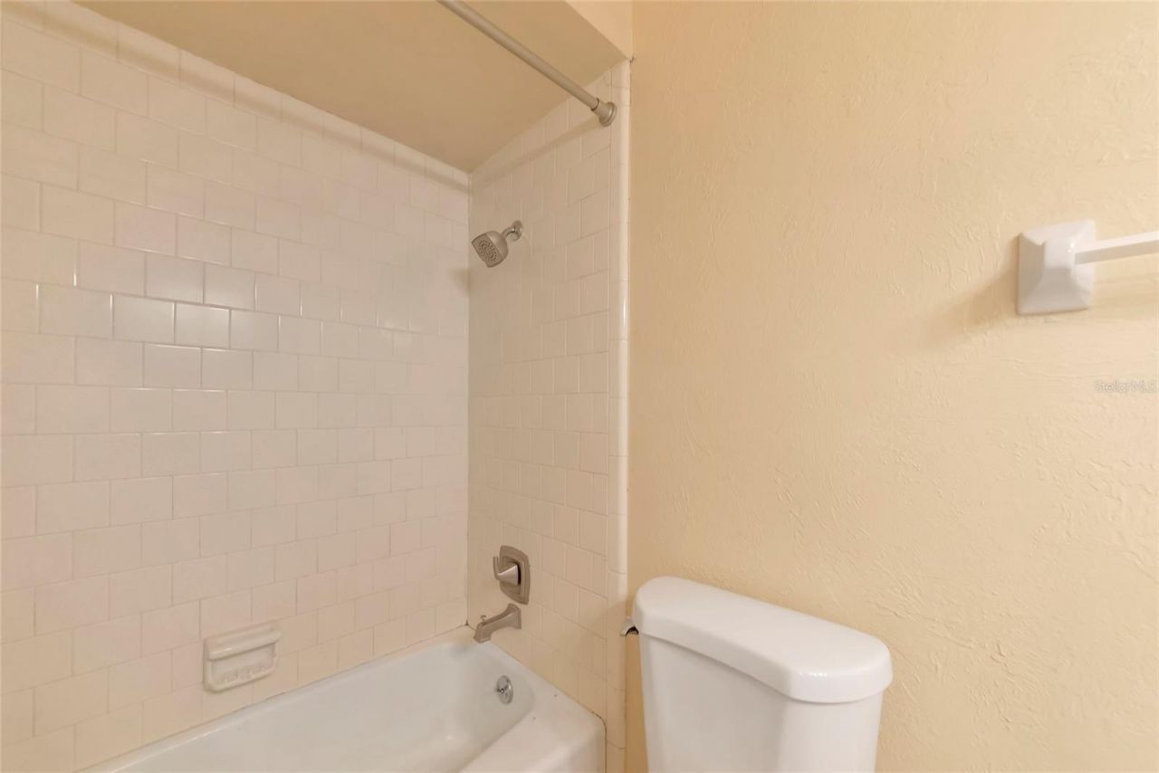 2529 Golden Poinciana Place , Sarasota, FL 34232 Photo