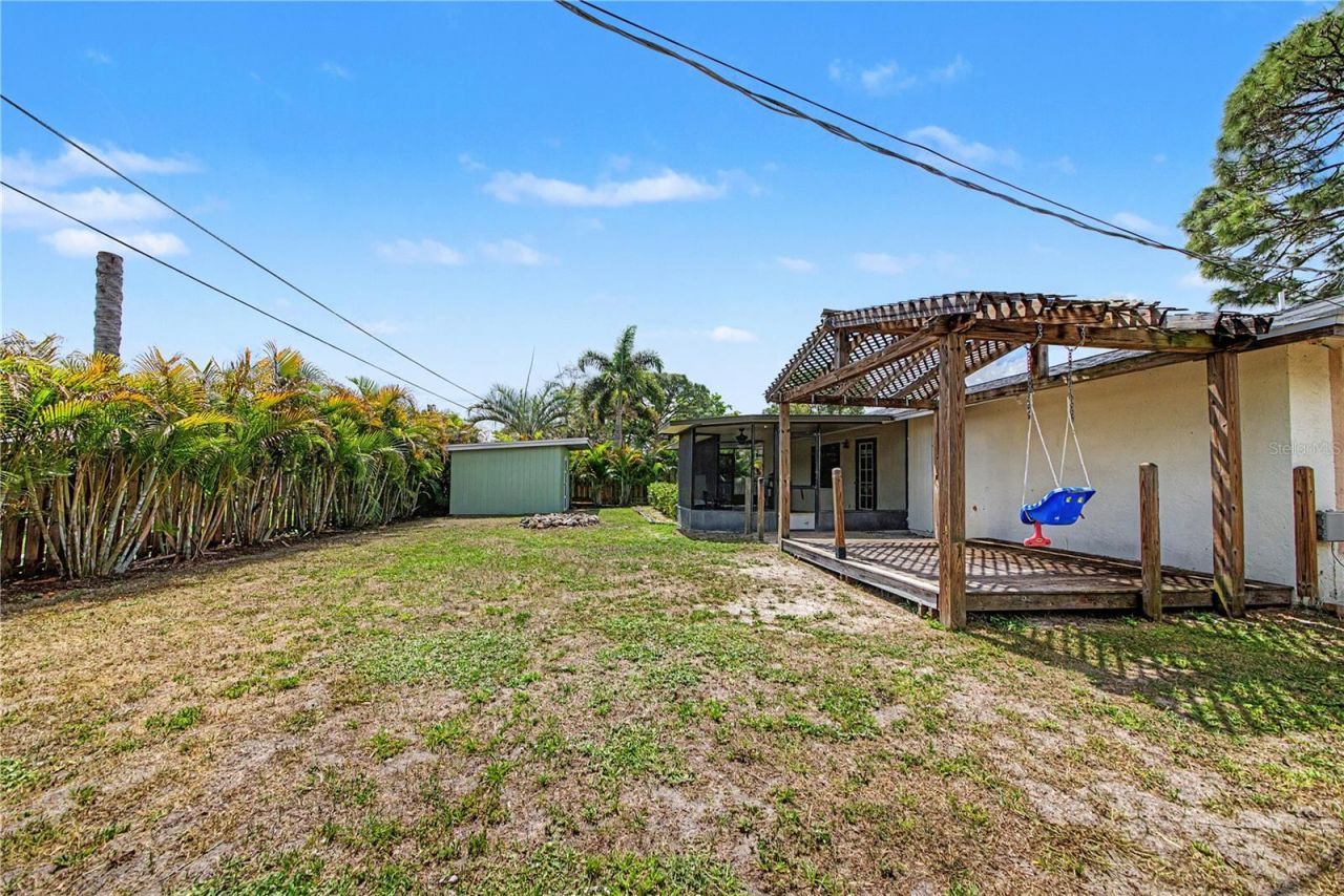 2529 Golden Poinciana Place , Sarasota, FL 34232 Photo