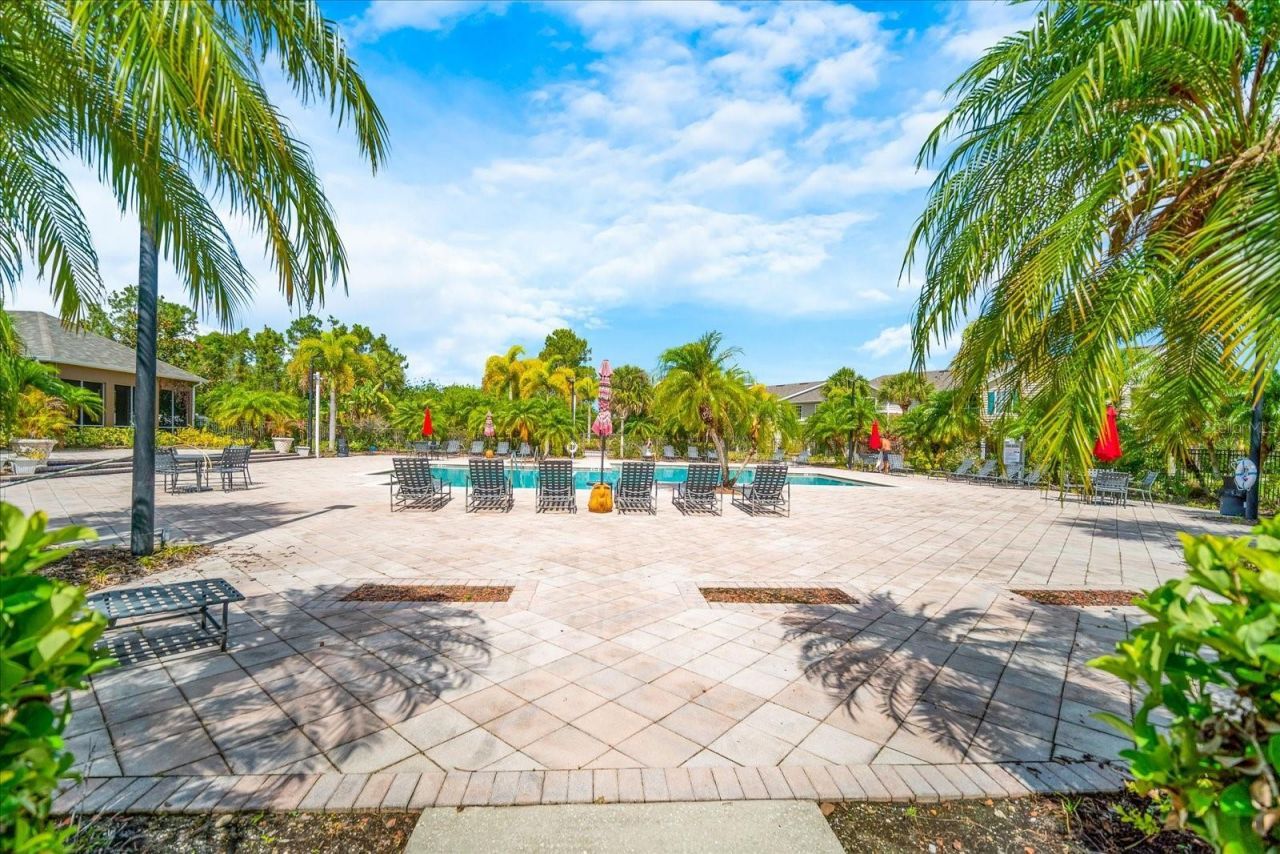 8933 Manor Loop , Unit 204, Lakewood Ranch, FL 34202 Photo