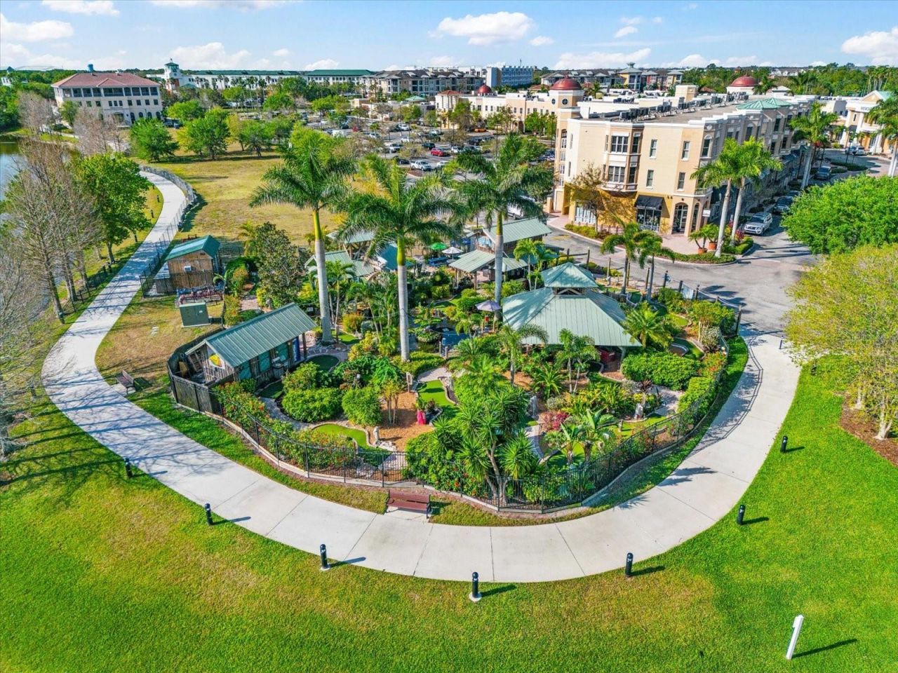 8933 Manor Loop , Unit 204, Lakewood Ranch, FL 34202 Photo