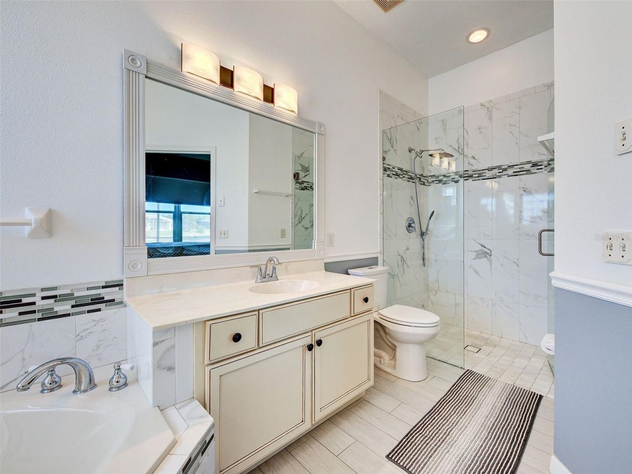 4310 Manfield Drive , Venice, FL 34293 Photo