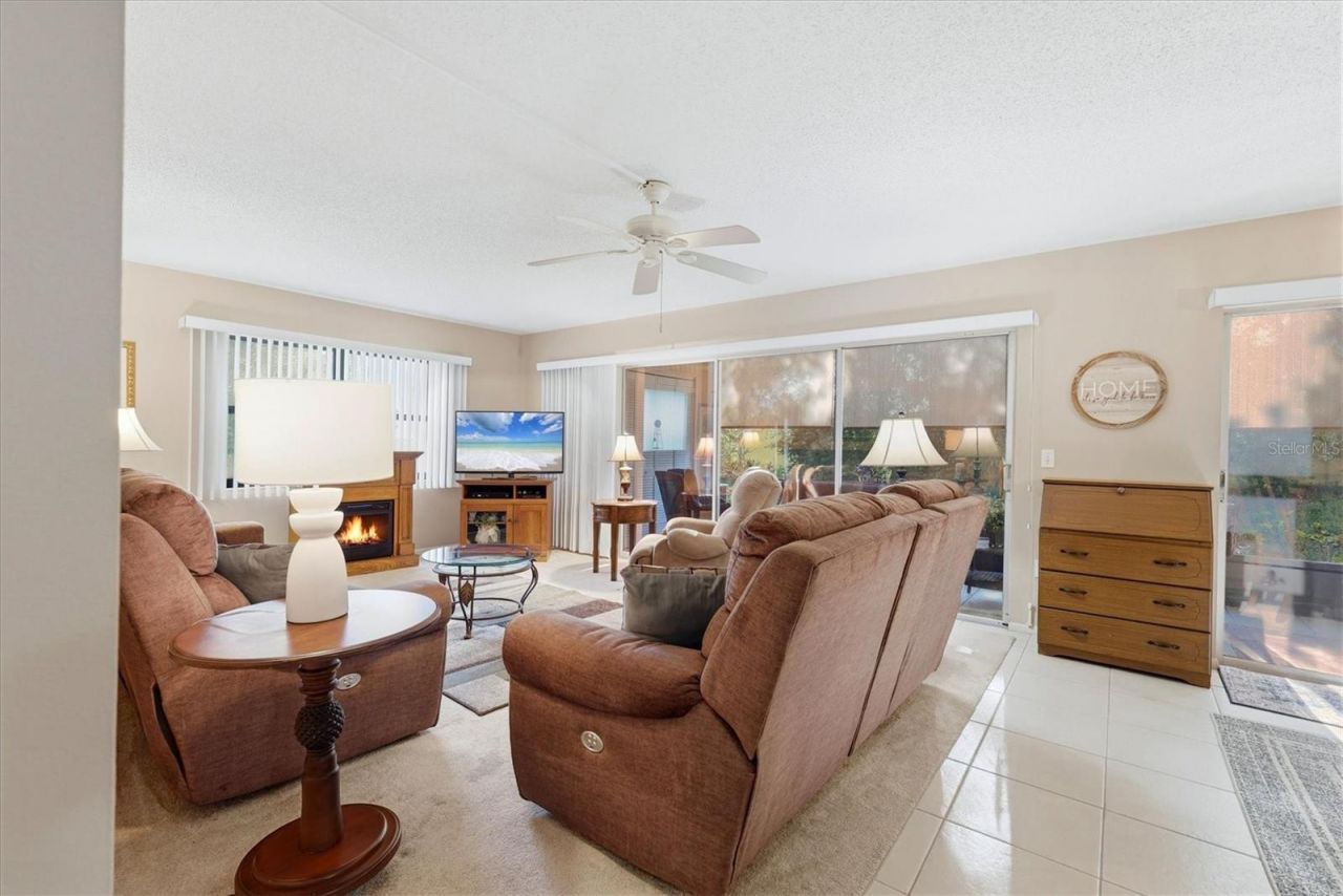 2756 Clubhouse Drive , Unit 101, Sarasota, FL 34232 Photo