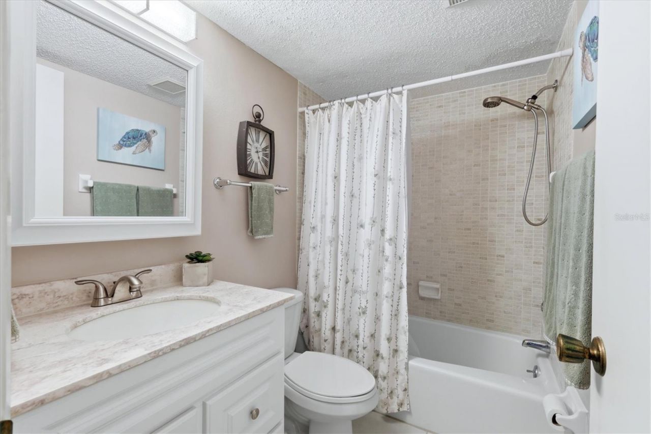2756 Clubhouse Drive , Unit 101, Sarasota, FL 34232 Photo